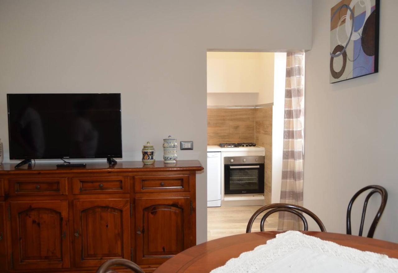 Bed and Breakfast Le Scalette à La Maddalena  Extérieur photo
